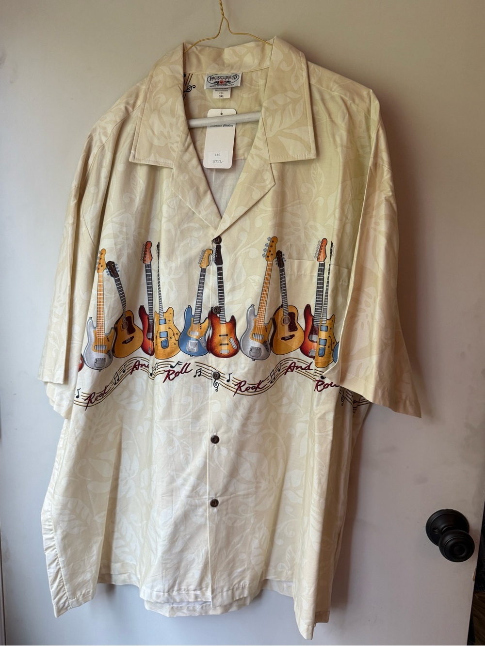 Men's Cream Short-Sleeve Guitar-Print Shirt Jacket
